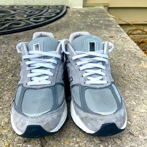 New Balance 990 womens WIDE 8.5